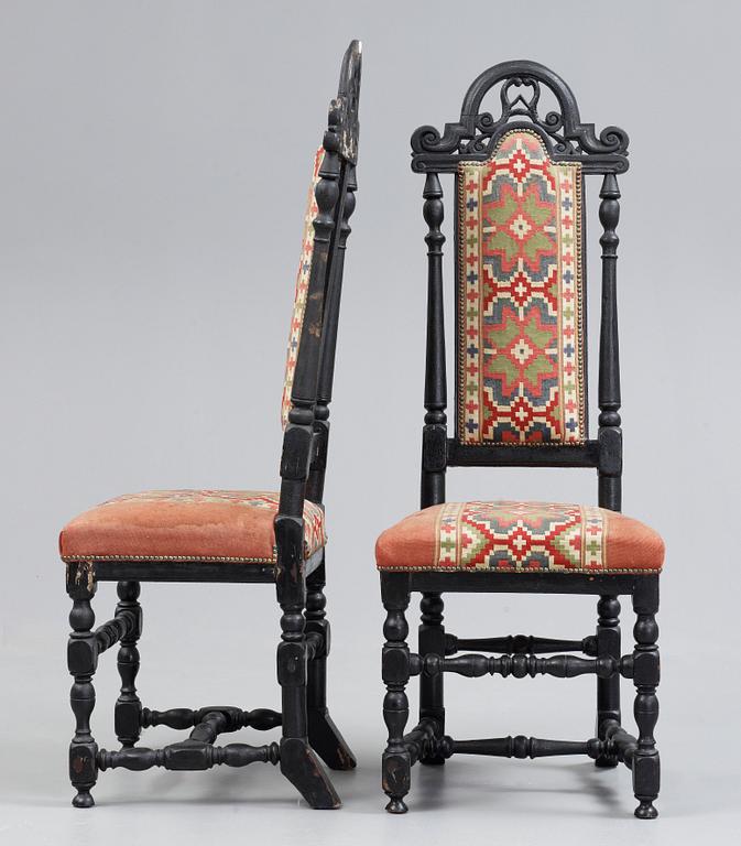 A pair of Baroque chairs, ca 1700.