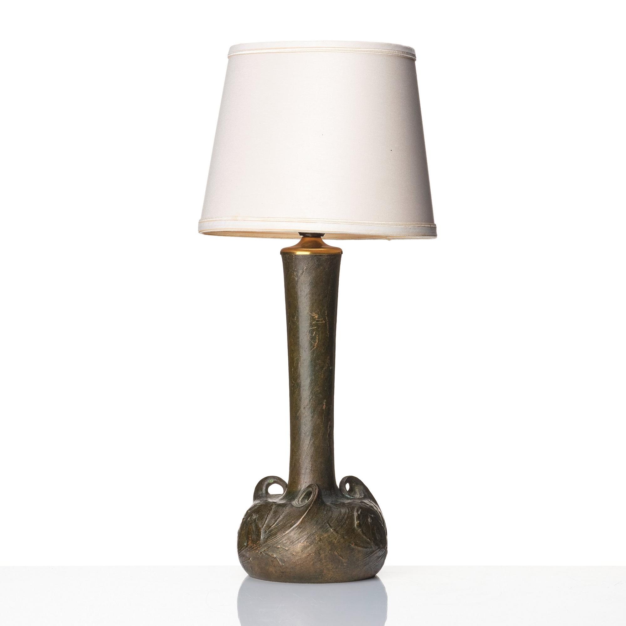 Emy Wahlström, bordslampa, Hugo Elmquist, brons, Stockholm, jugend.