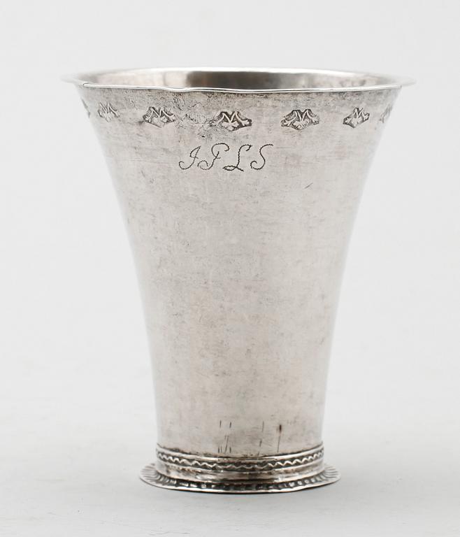 BÄGARE, silver, Nils Trybom, Linköping (1747-1765). Vikt 61 g.