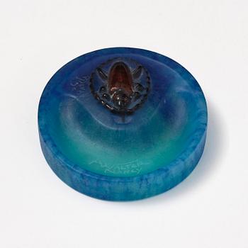 Almaric Walter, & Henri Bergé, a pâte de verre beetle ashtray, Nancy, France, early 20th century.