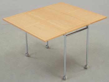 KLAFFBORD, "Berit", Bruno Mathsson för DUX, formgivet 1943.