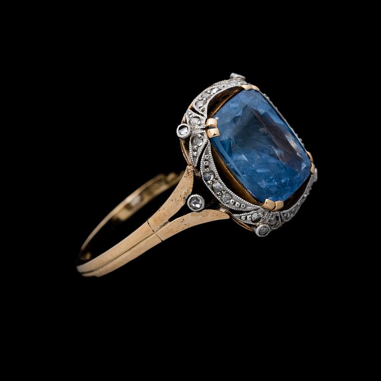 A RING, facetted sapphire, rose cut diamonds. A. Tillander 1941.