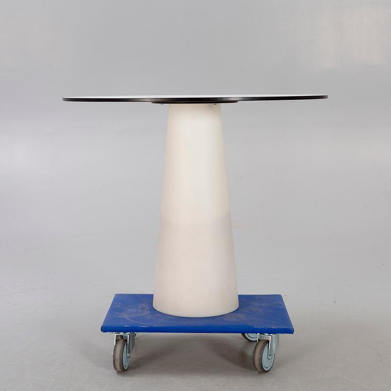 Marcel Wanders, Bord, "Container Table", Moooi, omkring år 2000.