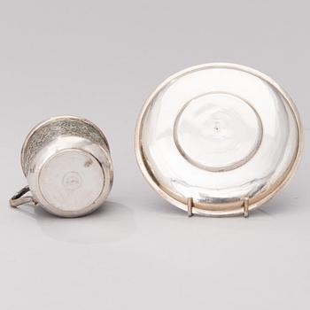 A Persian coffee set in silver, 7 pcs, Iran 20th century. Total weight circa 1334 g.