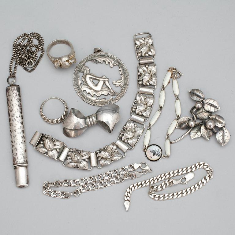PARTI SMYCKEN, 10 delar, silver, mestadels 1900-tal. Tot vikt 127 gram.
