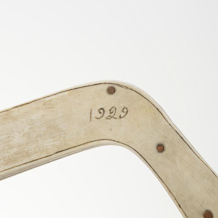 Nine half-horn knives, unidentified craftsman.