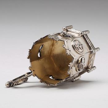 Teglashållare, silver, oidentifierad mästare, S:t Petersburg 1873.
