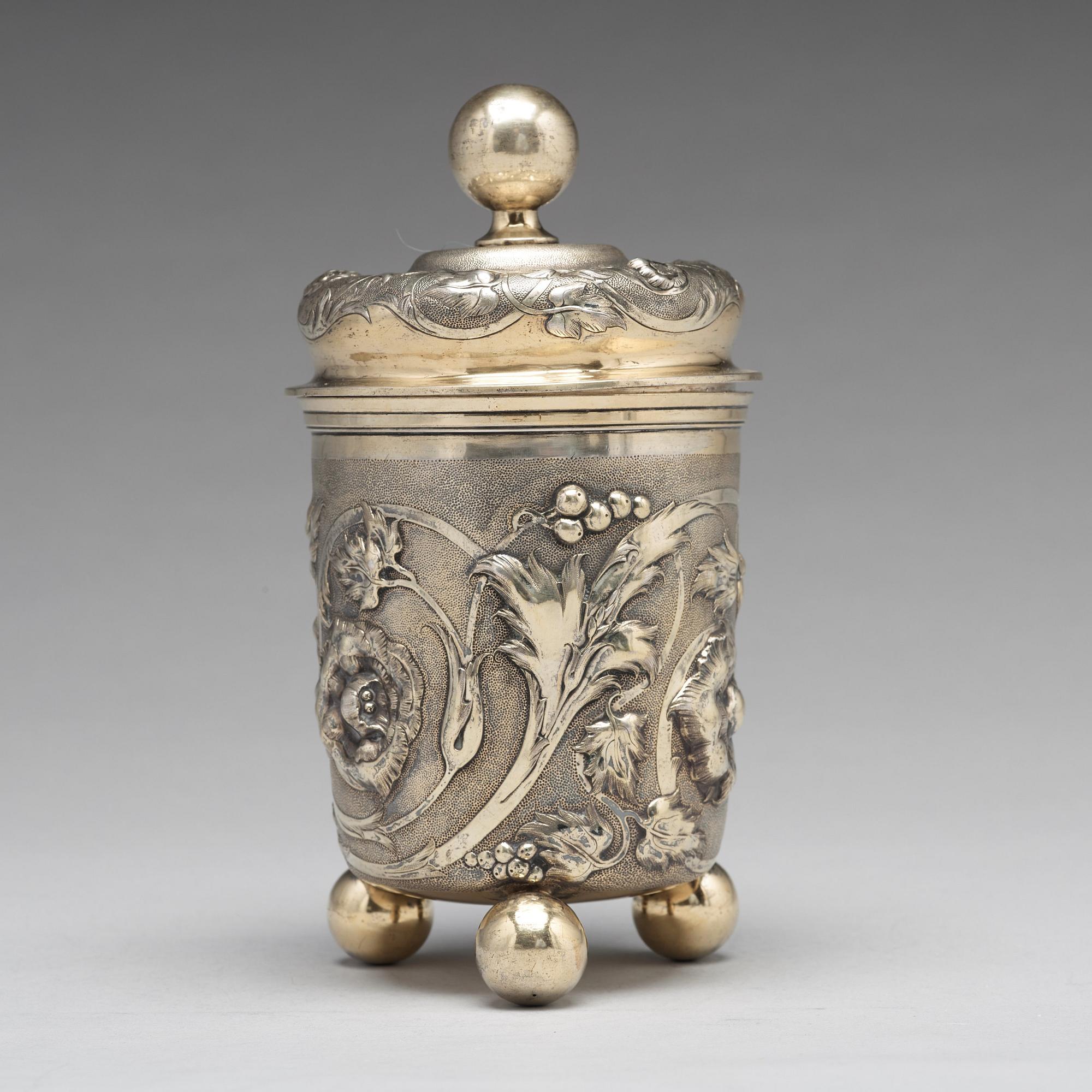 Bägare med lock, oidentifierad mästare, silver, Moskva 1857.