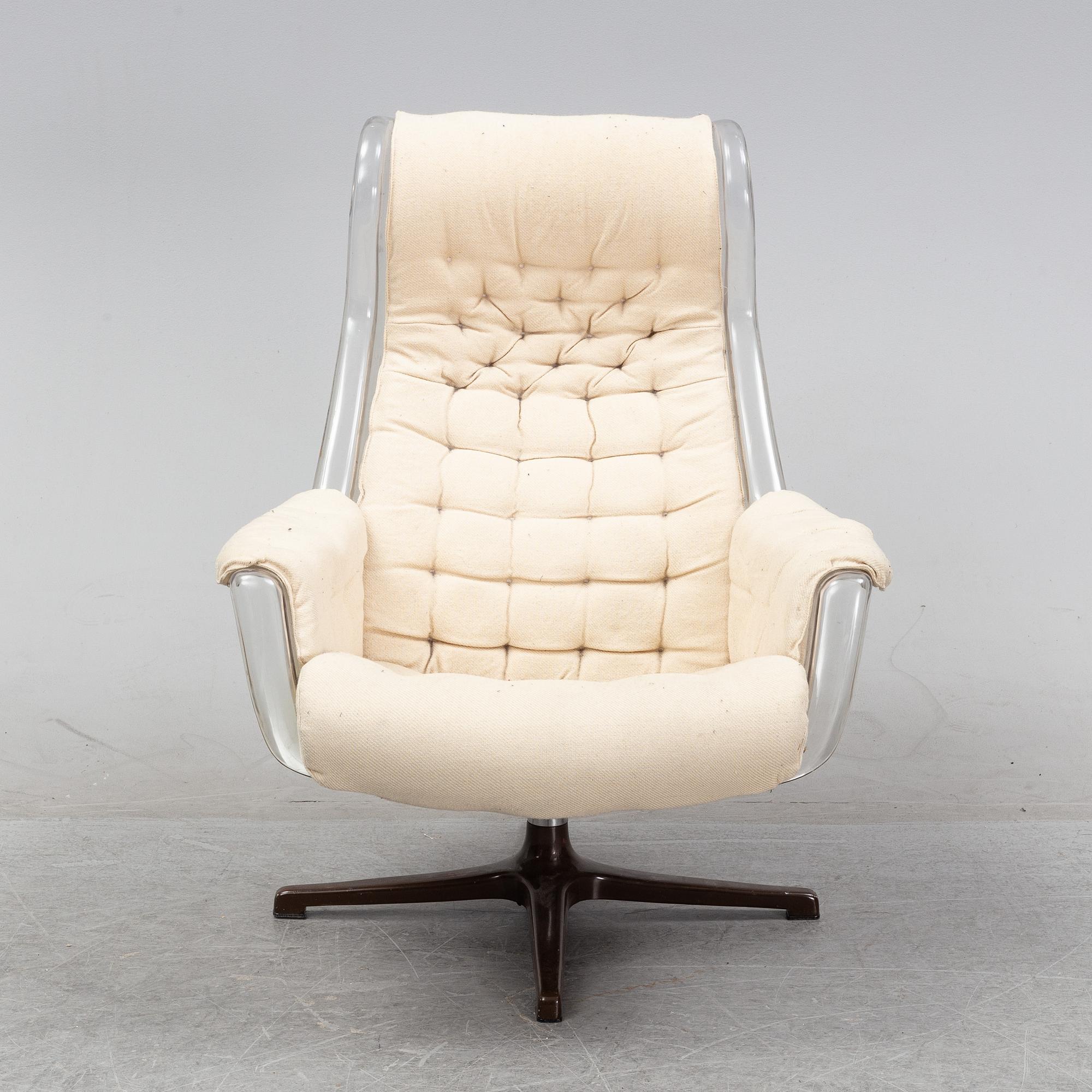 Alf Svensson & Yngvar Sandström, a 'Form 8'/'Galaxy' easy chair, Dux, 1970's.