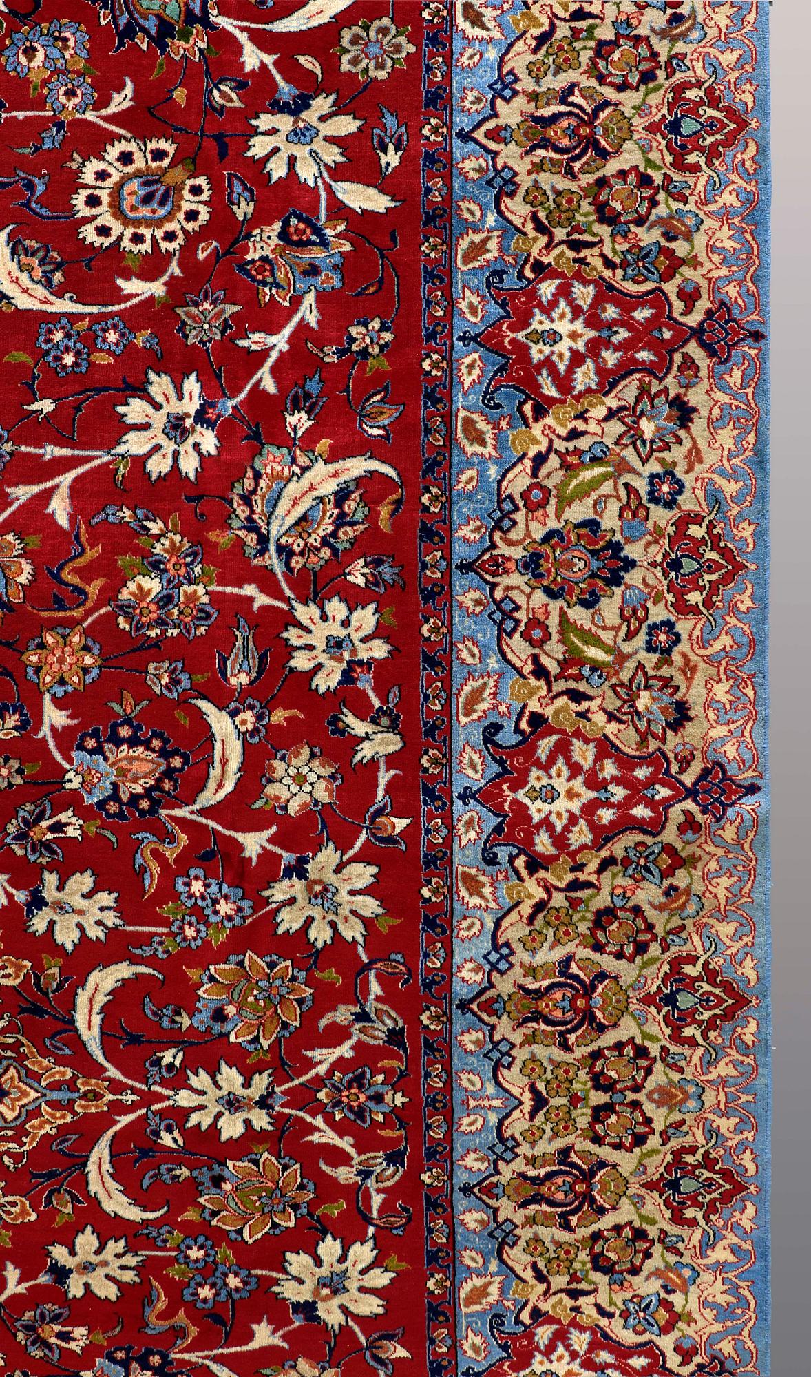 A CARPET, Esfahan, ca 460 x 320 cm.
