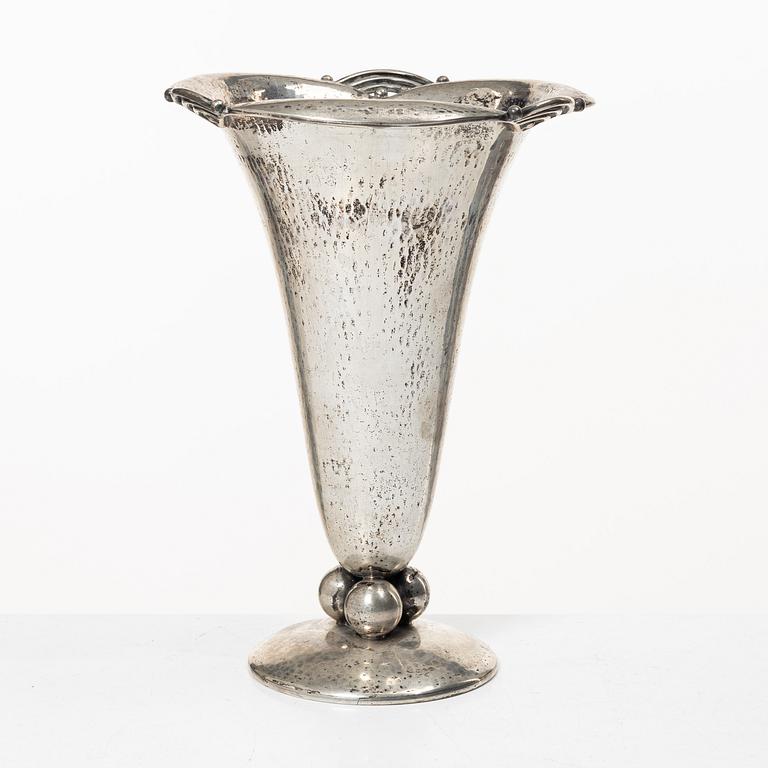 K. Anderson, a silver vase, Stockholm 1930.