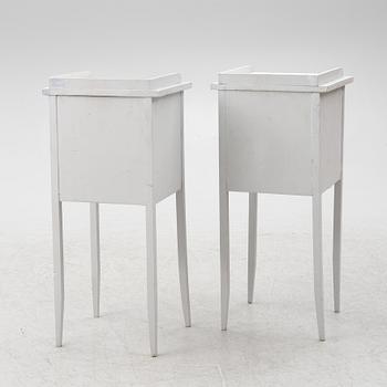 Pottskåp/Sängbord, ett par, 1900-tal.