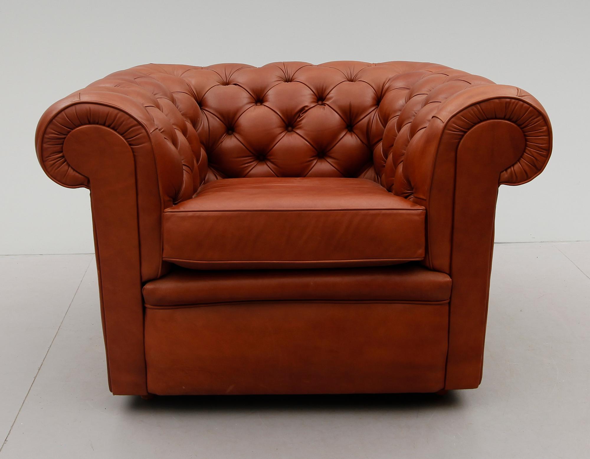 SOFFA SAMT FÅTÖLJ, Chesterfield, sent 1900-tal.