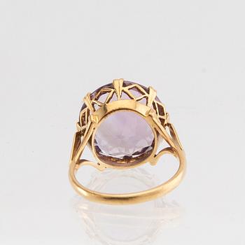 Ring 18K gold with a faceted amethyst, Heribert Engelbert Stockholm 1962.