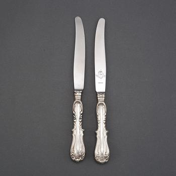 10 Swedish silver dinner knives, model Prins Albert, mark of G Möllenborg, Stockholm circa 1860.