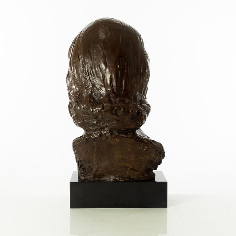 Gudmar Olovson, skulptur. Signerad. Numrerad. Gjutarstämpel. Brons, total höjd 58 cm, längd 29 cm.