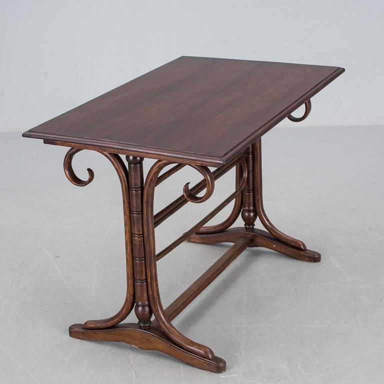 BORD, brännmärkt; Thonet, 1900-tal.
