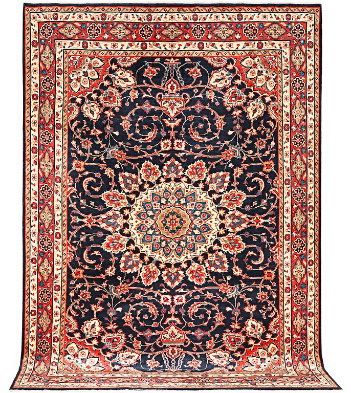 A Hamadan carpet, c. 312 x 216 cm.