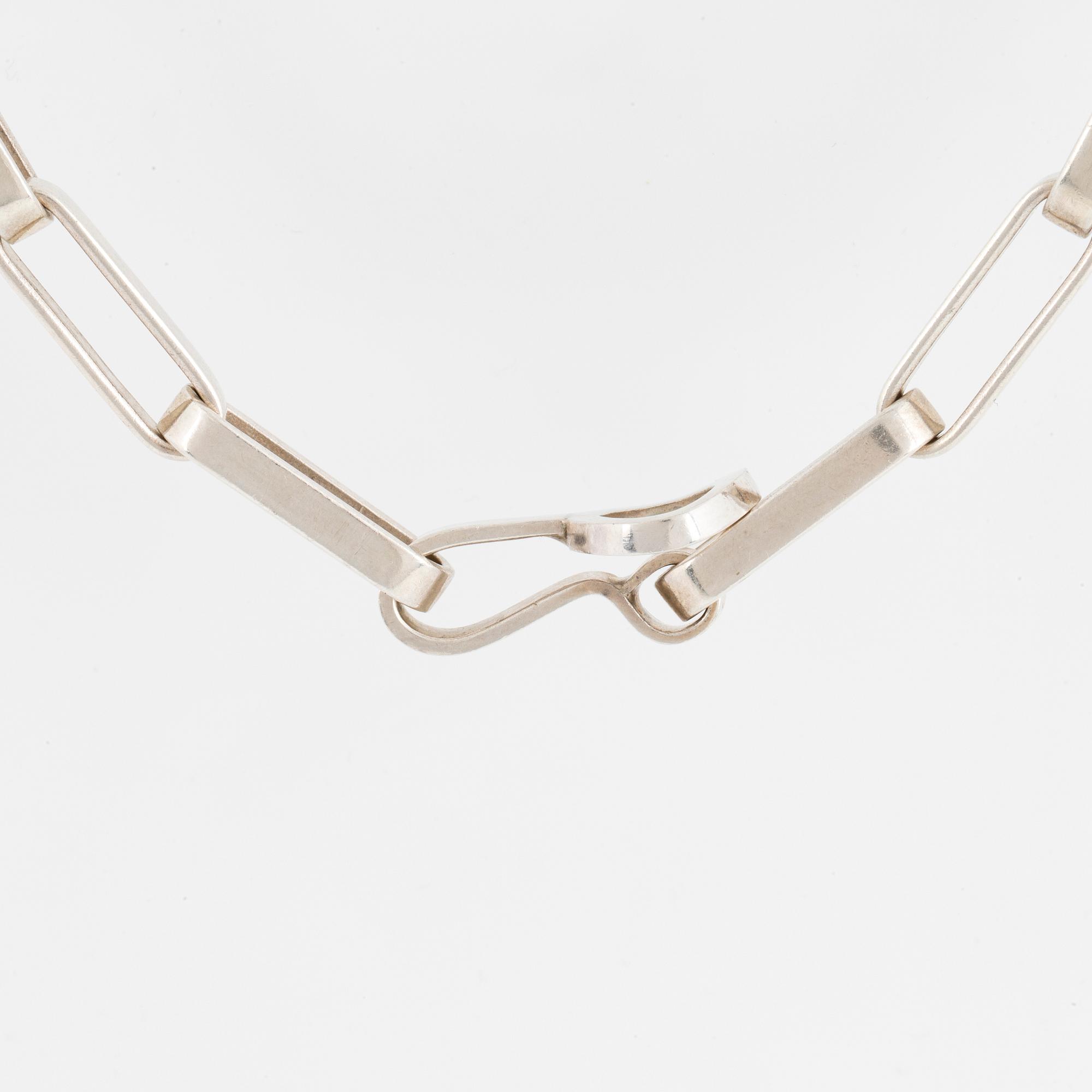KARL-INGEMAR JOHANSSON, silver necklace.