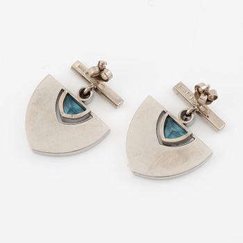 Sebastian Schildt, earrings, a pair, 18K white gold with chrysoprase and brilliant-cut diamonds.