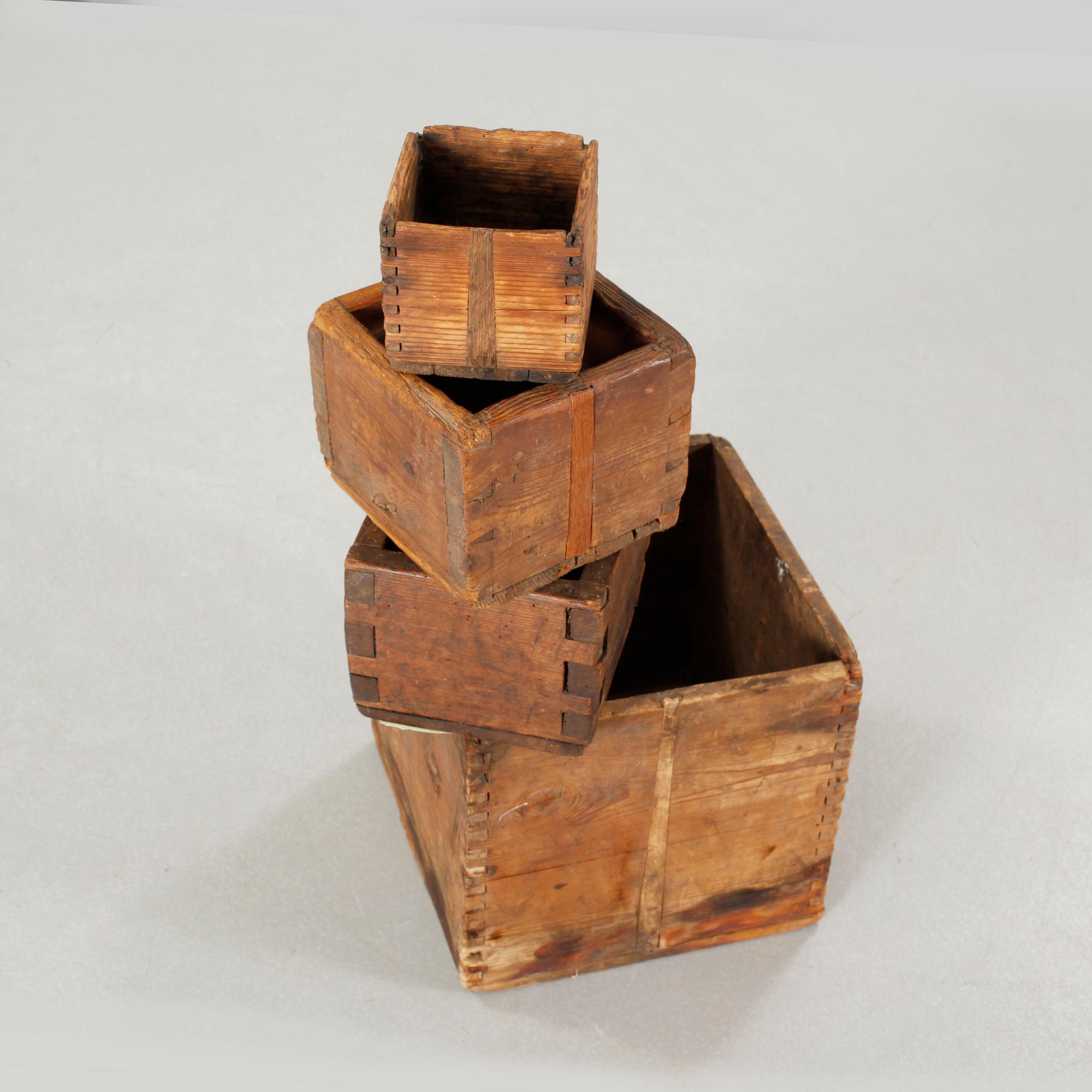Four wooden measurements, second half of the 19th century.