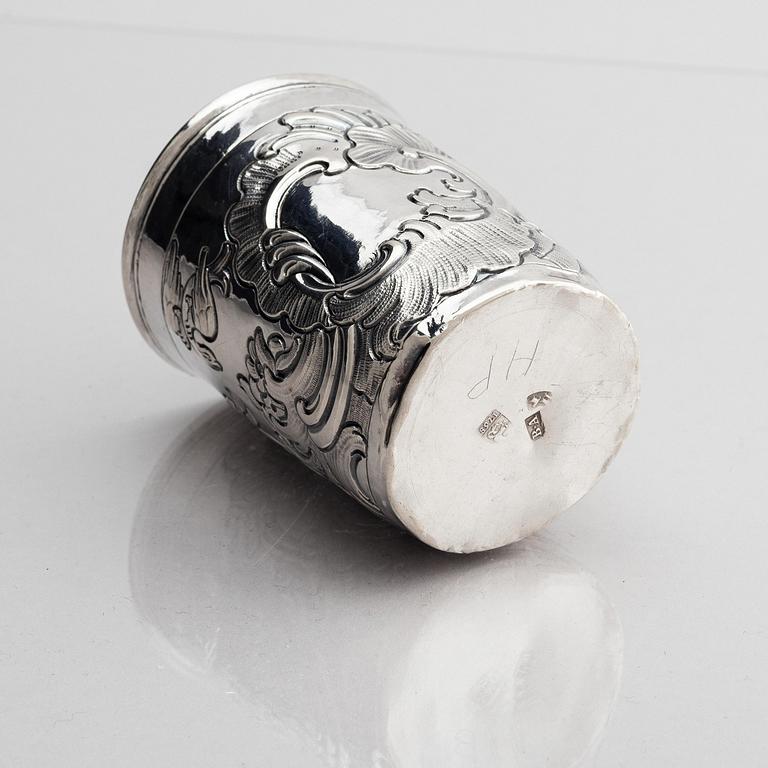 Bägare, silver, otydlig mästarstämpel, Moskva 1768.