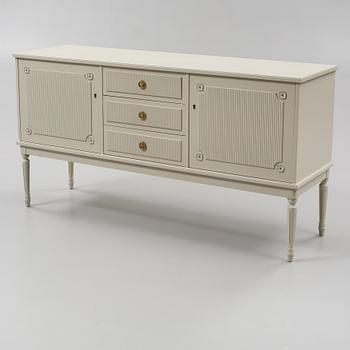 SIDEBOARD, gustaviansk stil, 1900-talets andra hälft.