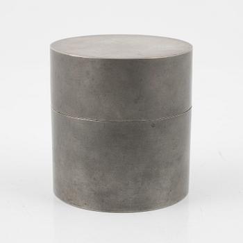 Nils Fougstedt, or Björn Trägårdh (1908-1998), a pewter box with cover, Svenskt Tenn, Stockholm 1932.