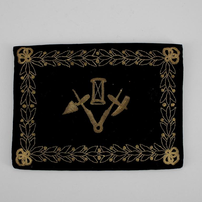 VÄSKA / ETUI, svart sammet, 1900-talets första kvartal.