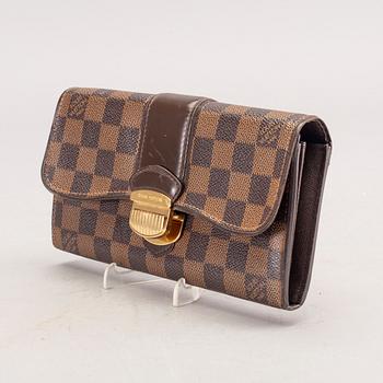 Louis Vuitton, wallet.