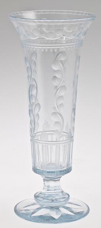 VAS, glas, Edvard Hald, Orrefors, sign o dat -28.