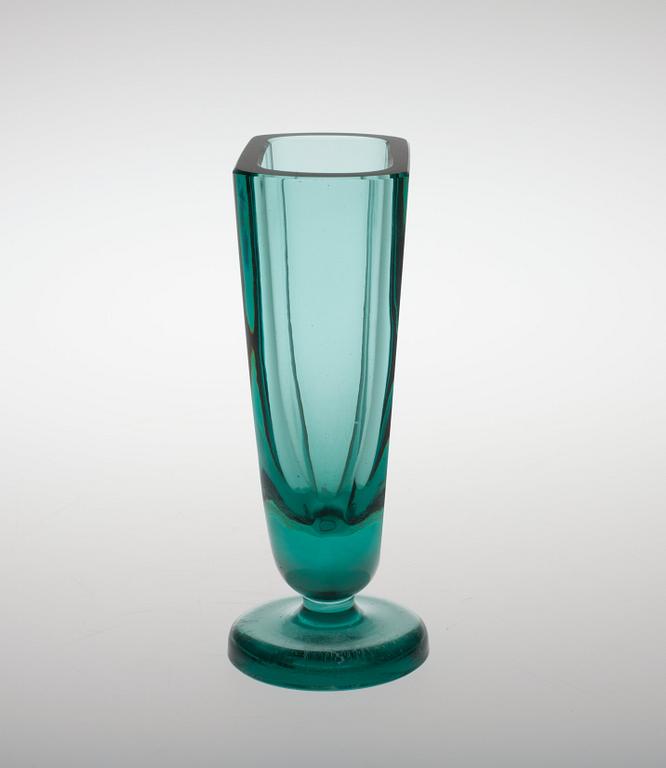 Göran Hongell, A VASE AND A BOWL.