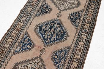 Gallery carpet, Caucasian, approx. 392 x 105 cm.
