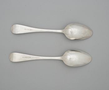 RAGUSKEDAR, ett par, av Abraham Gertzen d.y., Landskrona 1807.