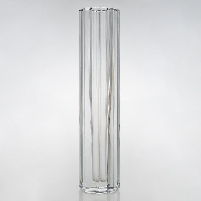 Aimo Okkolin, vase / art glass, signed Aimo Okkolin Riihimäen Lasi Oy.