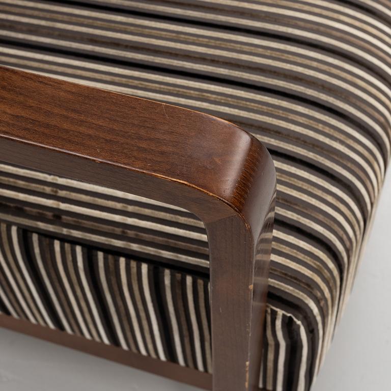 A pair of armchairs, Andreu World, Spain, 21st Century.