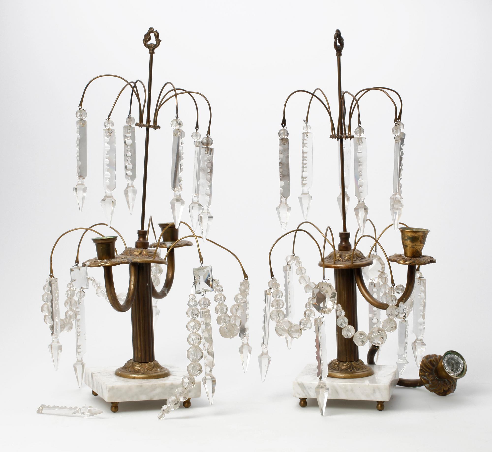 BORDSLYSTRAR, ett par, Louis XVI-stil, tidigt 1900-tal.