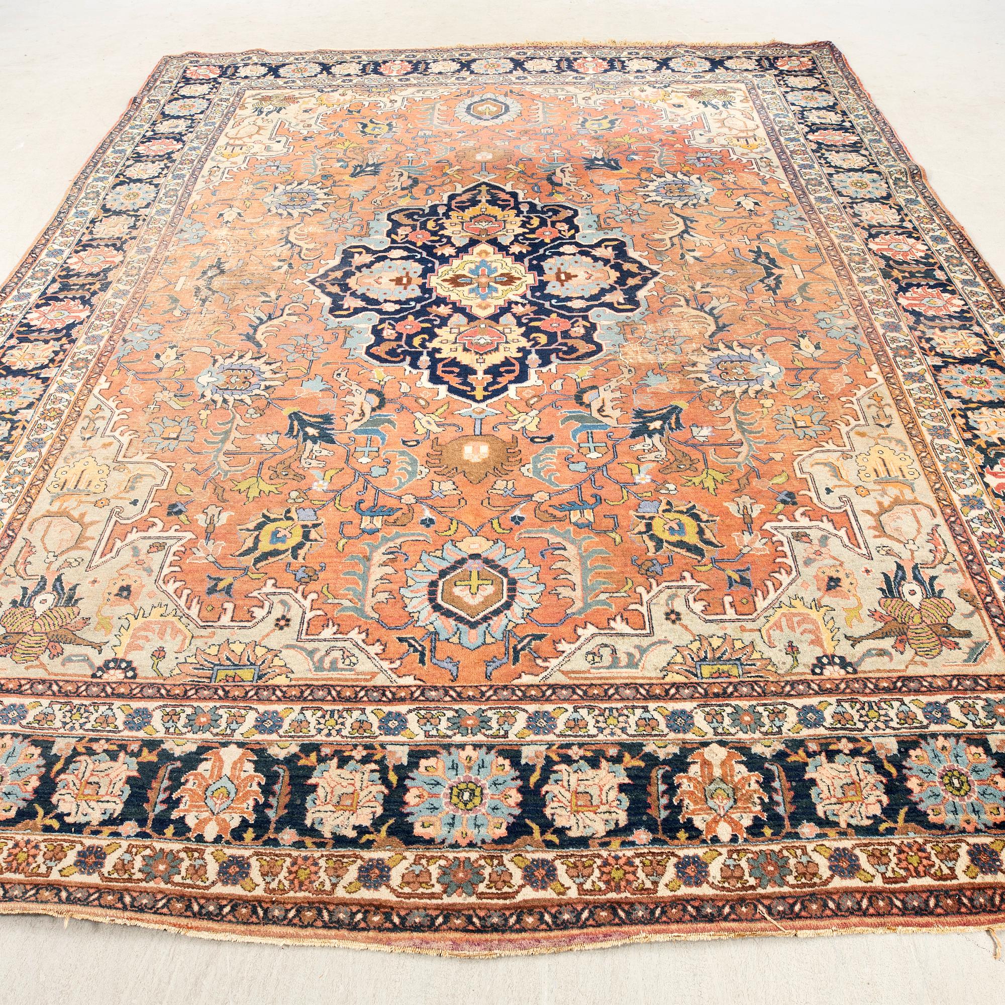 Matta Heris semiantik ca 362x300 cm.