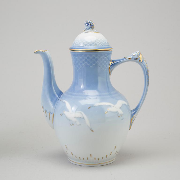 MATSERVIS samt TE/KAFFESERVIS, 76 delar, porslin, delar, "Blå Måsen", Bing o Gröndahl, Danmark.