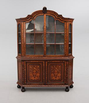 VITRINSKÅP, Holland, 1800-tal.