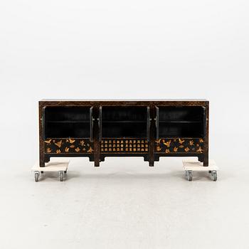 Sideboard Kina 1900-talets andra hälft.