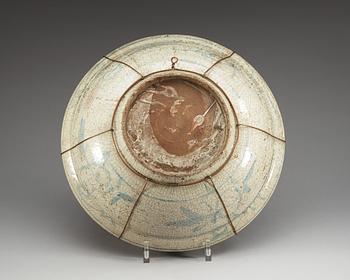 A large blue and white Swatow charger, Ming dynasty, Wanli (1573-1619).