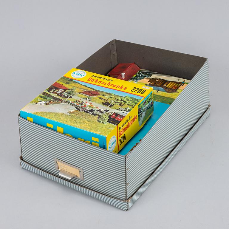 Märklin, a large collection of locomotives, wagons and accessories.