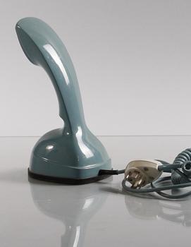 TELEFON. "Ericofonen", s.k. Kobra. Formgiven av Blomberg, Lysell och Thames. 1953-1954.