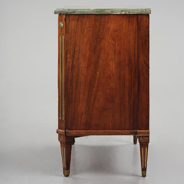 A late Gustavian commode.