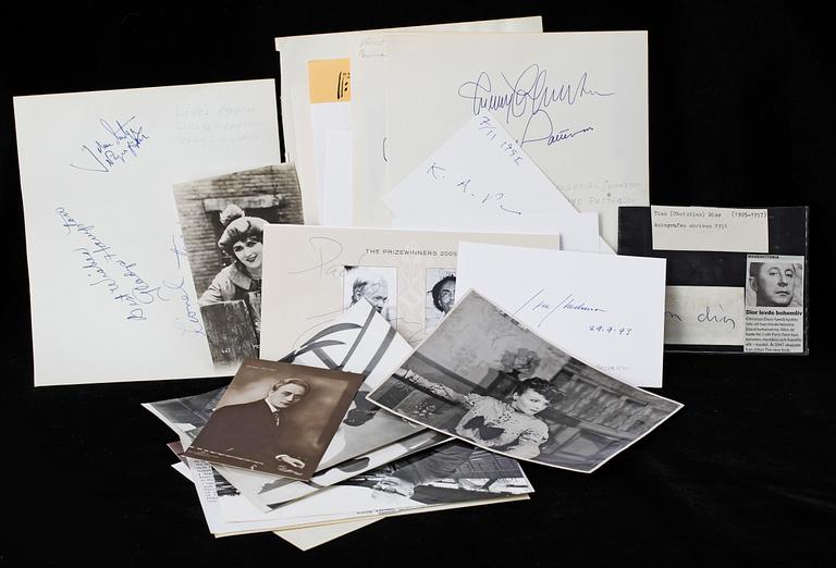 PARTI AUTOGRAFER, 42 st varav 37 egenhändiga autografer. Bla Ingemar Johansson och Floyd Patterson, 1900-tal.