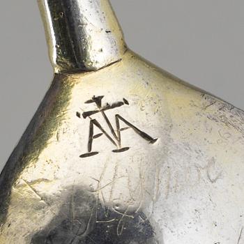 A Swedish 17th century silver-gilt spoon, unmarked (possibly Anders Andersson Amor, Sthlm 1684-1703).