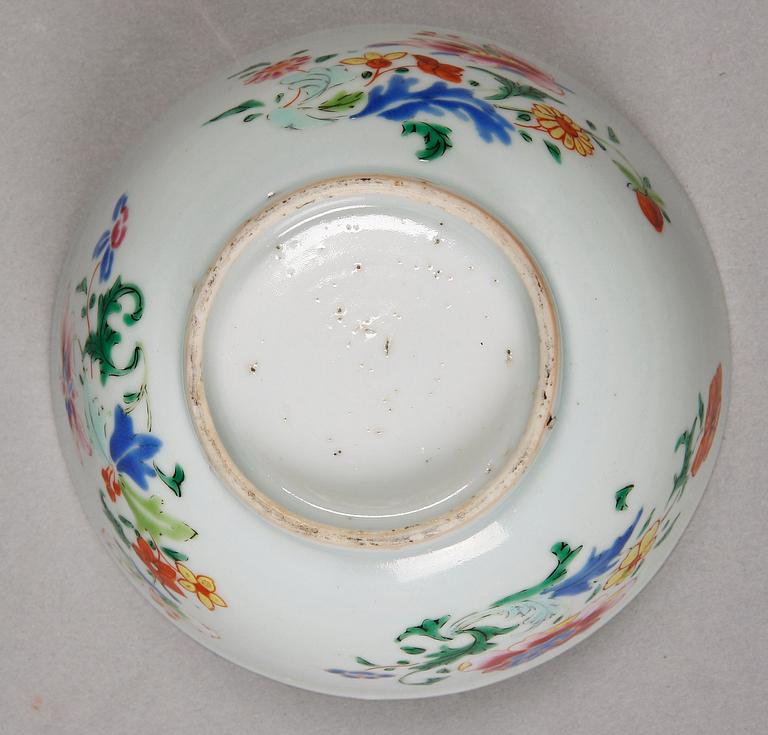 SKÅL samt FAT, porslin, Kina, 1700-tal.