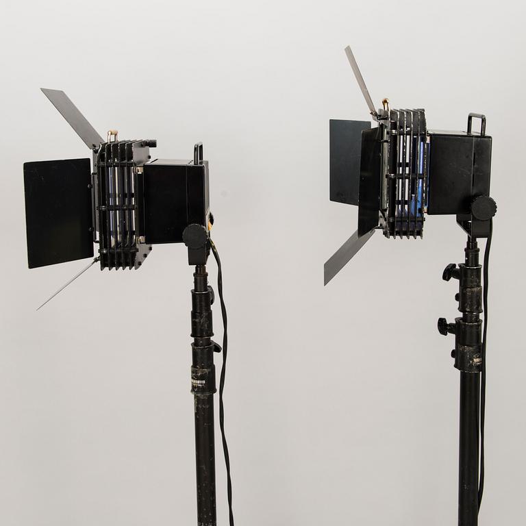 FOTOLAMPOR, 2 st, Kaiser Tyskland och Manfrotto, Italien.