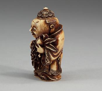 A fine ivory figural snuff bottle with cover, Qing dynasty, 19th century, with Qianlong four character seal mark.